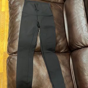 Lululemon leggings, wonder under 28 inch length